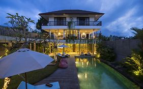 Athaya Ubud